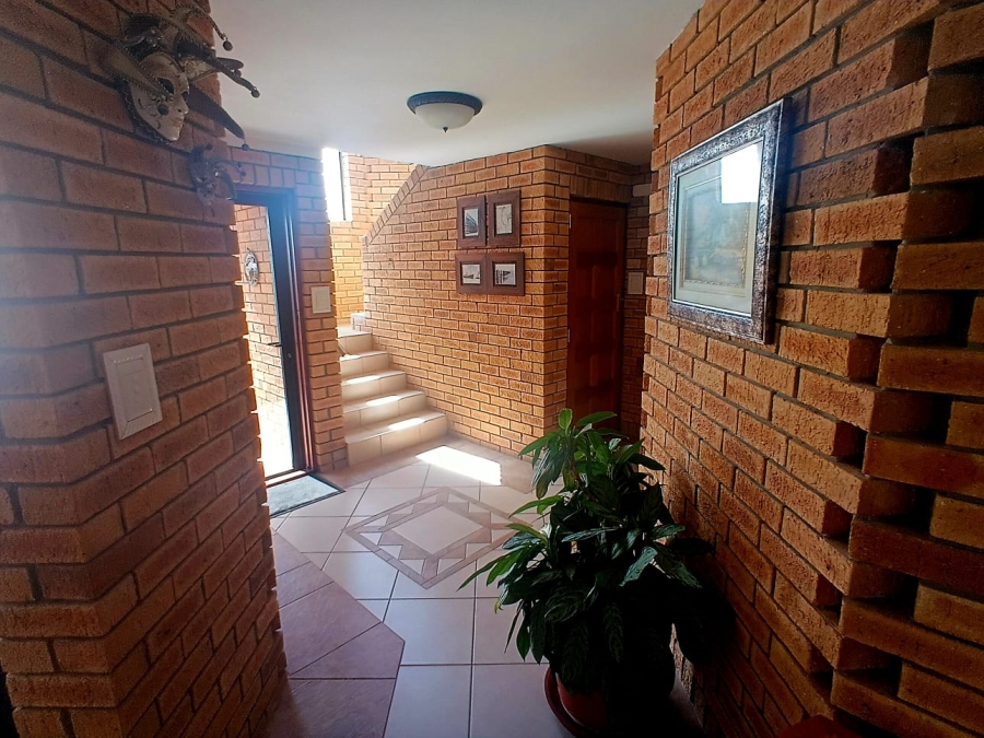 To Let 3 Bedroom Property for Rent in Dana Bay Western Cape